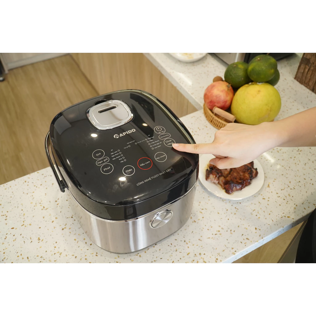 Nồi cơm điện tử Rapido RC-1.8D hàng chính hãng bảo hành 12 tháng
